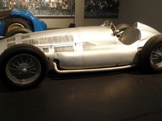 Ein kleiner Auszug der beeindruckenden Exponate aus der Schlumpf Sammlung "City de l'Automobile" in Mulhouse