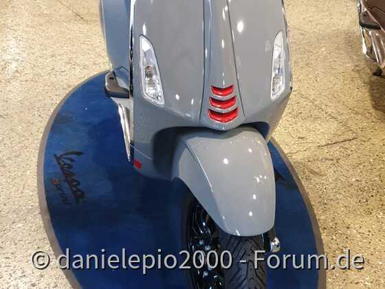 Meine Neue Vespa