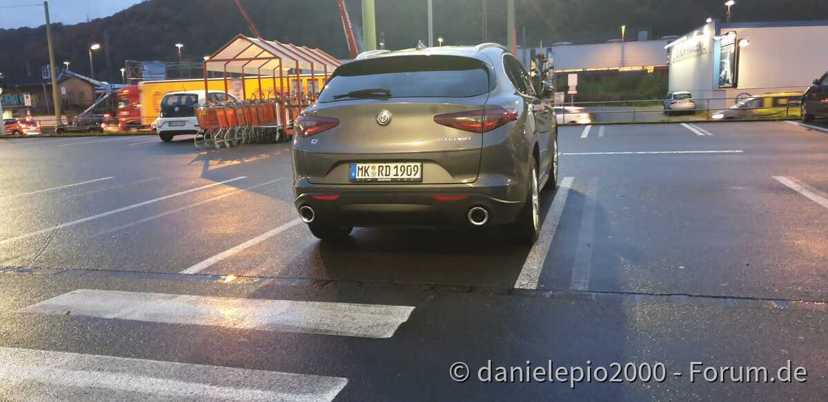 Alfa Romeo Stelvio Super 2.2 L 210 PS Neues Familien Mitglied
