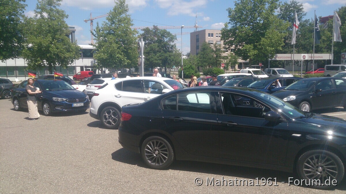 Zwischentreffen beim FCA Händler