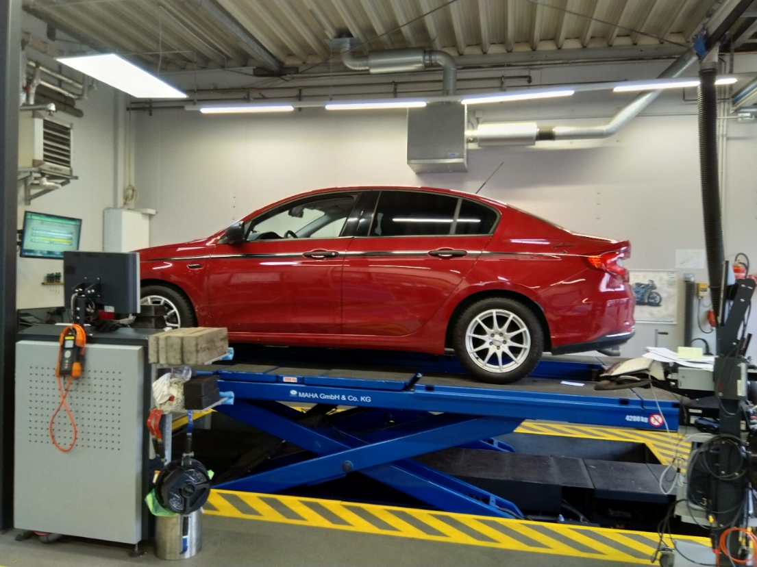 Bilder von der Hebebühne