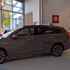 Der Unterboden ist noch jungfräulich sauber