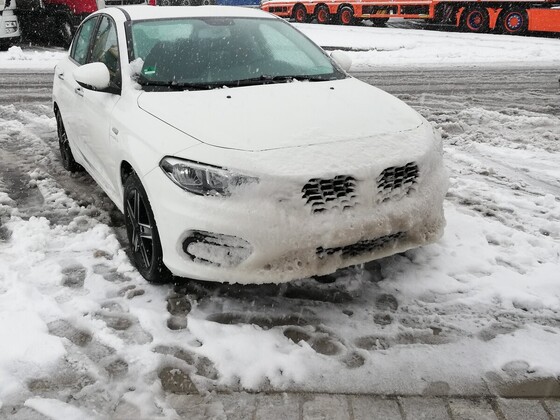 Bei Eis mutiert der Tipo gerne mal zum BMW