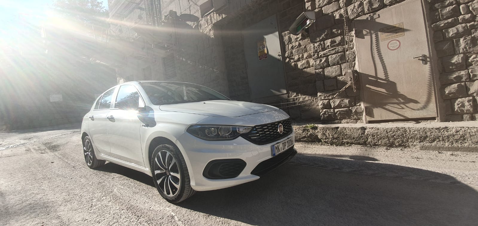 Sonnigen Tag mit denn Milchbubby