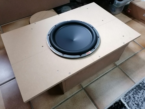 Hifiausbau gestartet. Einen genauen Bau/Einbaubericht gibt es separat wenn alles fertig ist.
