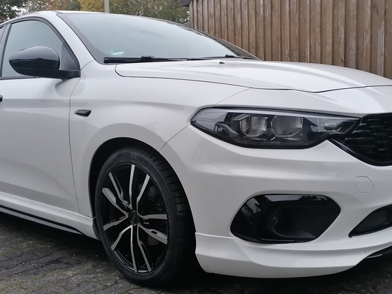 Cleaner Frontgrill montiert