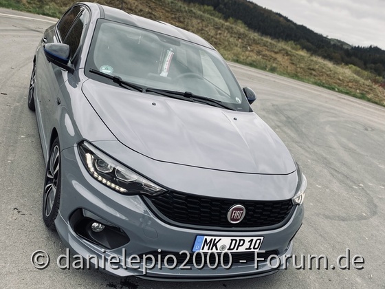 Fiat Tipo Sport Frisch gewaschen.