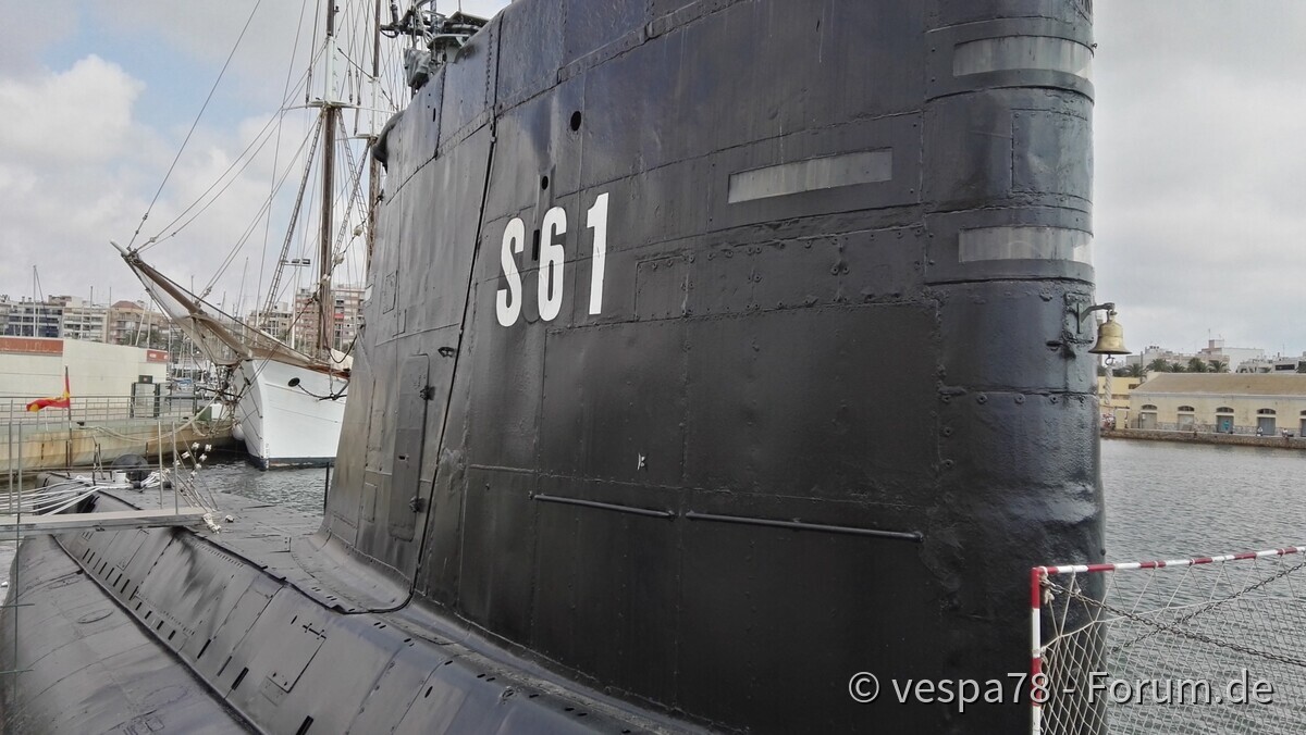 Delfin Submarine 61