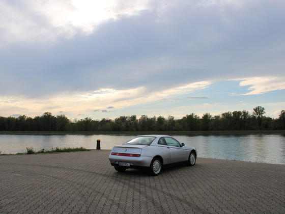 Alfa 916 GTV Jugend forscht.