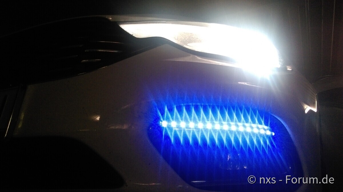 Nach dem Einbau der LEDs (+ für alle die es interessiert Osram Cool Blue Intense Abblenddlicht, Nebler sowie Standlicht)