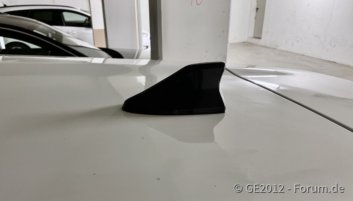 Shark-Antenne verbaut