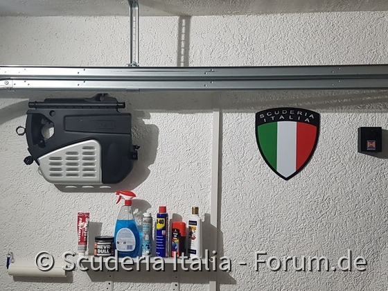 Scuderia Italia Wappen als Vorlage für das Lenkrad des Spiders