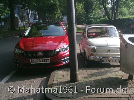 Morgendliches Fiattreffen