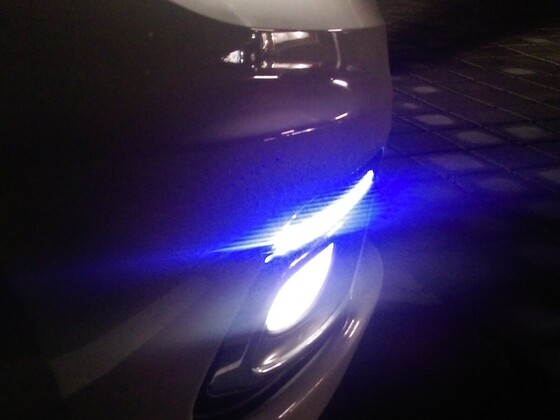 Nach dem Einbau der LEDs (+ für alle die es interessiert Osram Cool Blue Intense Abblenddlicht, Nebler sowie Standlicht)