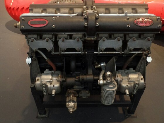 Ein kleiner Auszug der beeindruckenden Exponate aus der Schlumpf Sammlung "City de l'Automobile" in Mulhouse