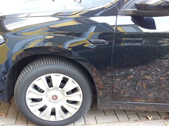 Schwarzer Seitenblinker ist dran.