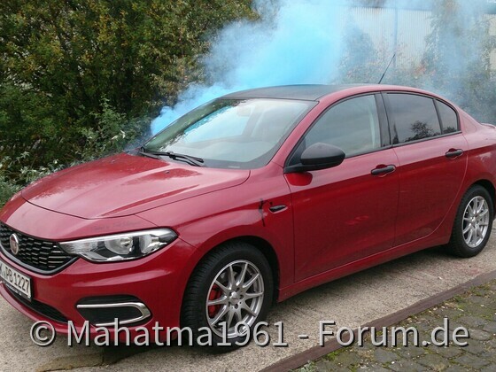 Heißer Schlitten, boah äh.