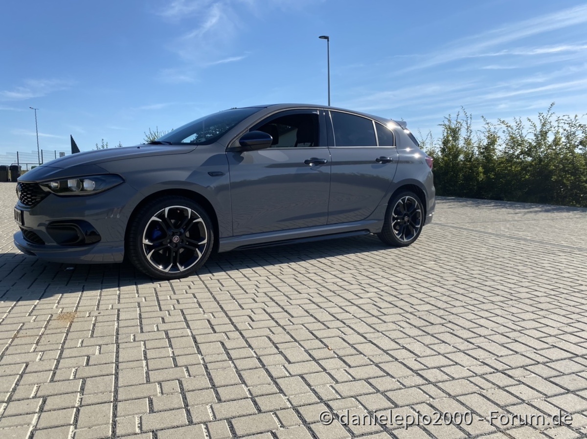 Fiat Tipo Sport in der Sonne