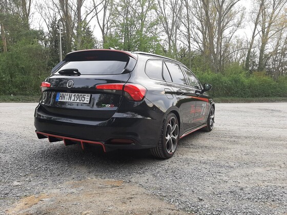 Black Viper im frischem Glanz
