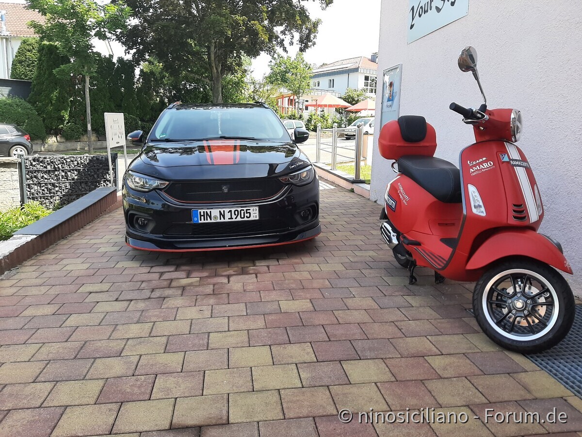 Black Viper mit Vespa