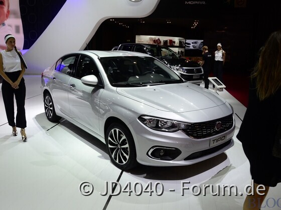 Fiat Tipo-Paris-2016-02