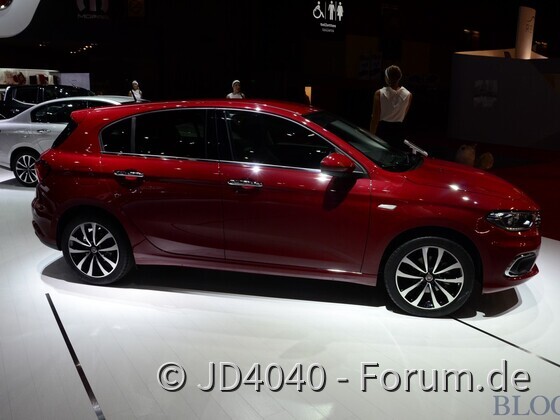 Fiat Tipo-Paris-2016-04