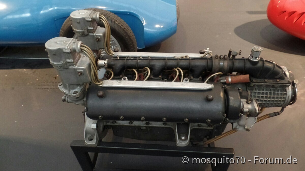 Ein kleiner Auszug der beeindruckenden Exponate aus der Schlumpf Sammlung "City de l'Automobile" in Mulhouse