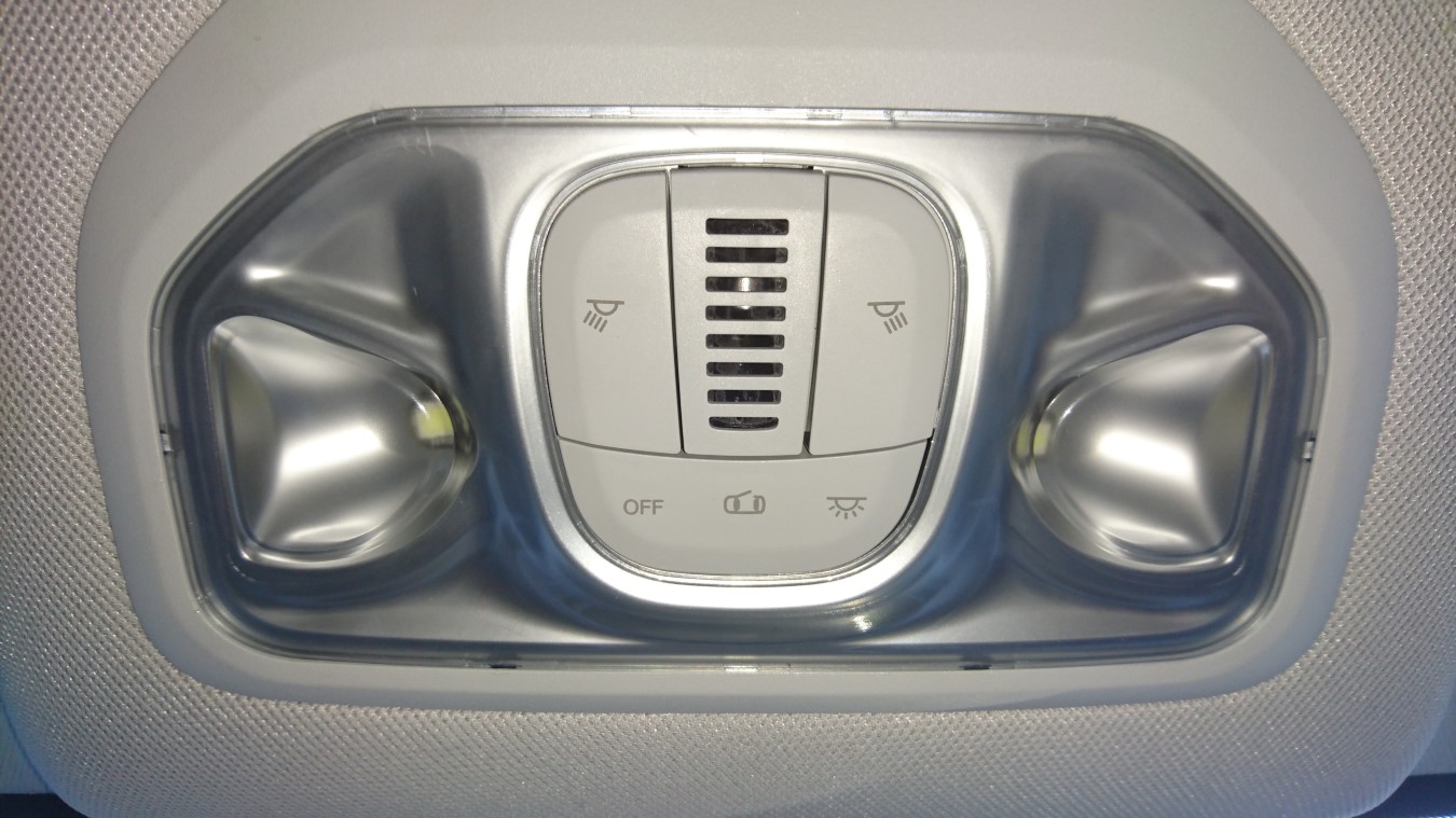 Fiat Tipo_vordere Deckenleuchte (1)