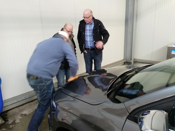 Erstes Mini-Treffen in Neuss an der Waschanlage