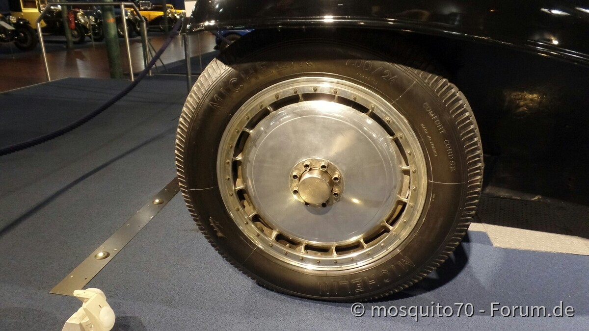 Ein kleiner Auszug der beeindruckenden Exponate aus der Schlumpf Sammlung "City de l'Automobile" in Mulhouse