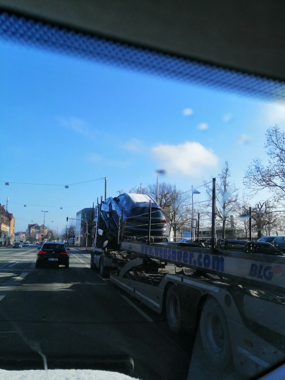 Zweiter CROSS fürs Autohaus