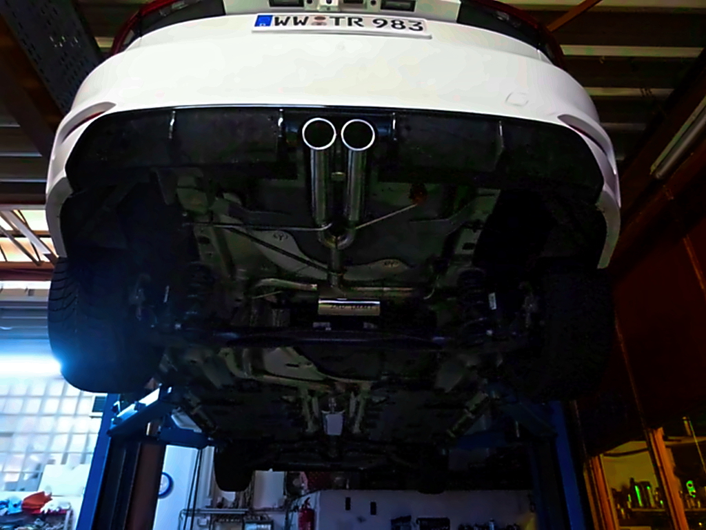 Handgefertigte Edelstahl Auspuffanlage von Wimmer Rennsporttechnik