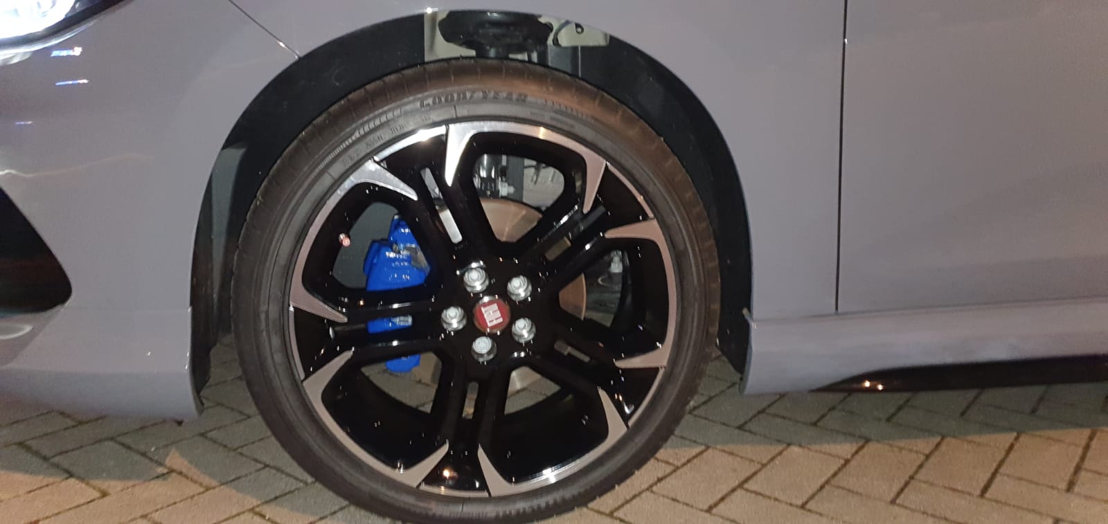 Bremssattell lackiert + Sommerfelgen