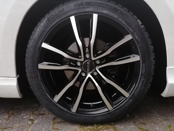 Wintermodus-MAK Milano black mirror 7x17 ET35 mit Nexen WinGuard Sport 2 215/45R 17 91V