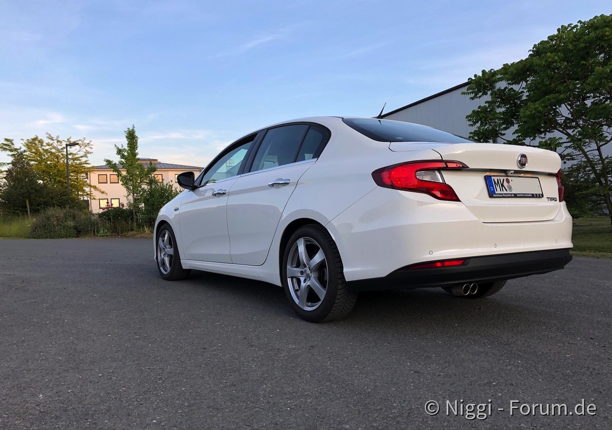 Einbau H&R Sportfedern in 1.6er MJ Limo auf 7x17"