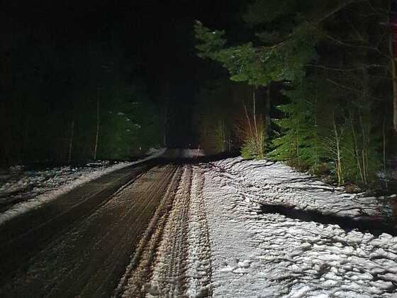 LED Scheinwerfer bei Nacht