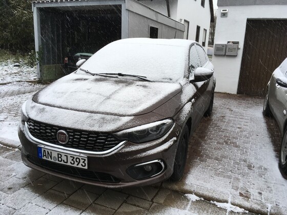Das weise steht ihm auch gut...:P