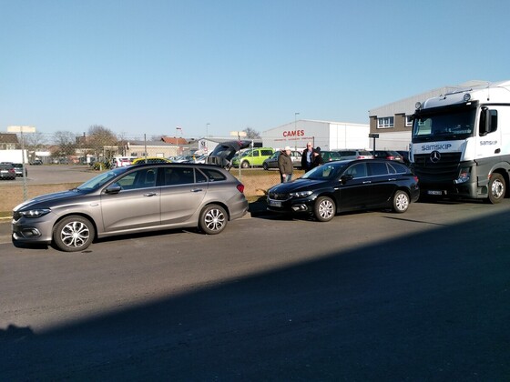 Erstes Mini-Treffen in Neuss an der Waschanlage