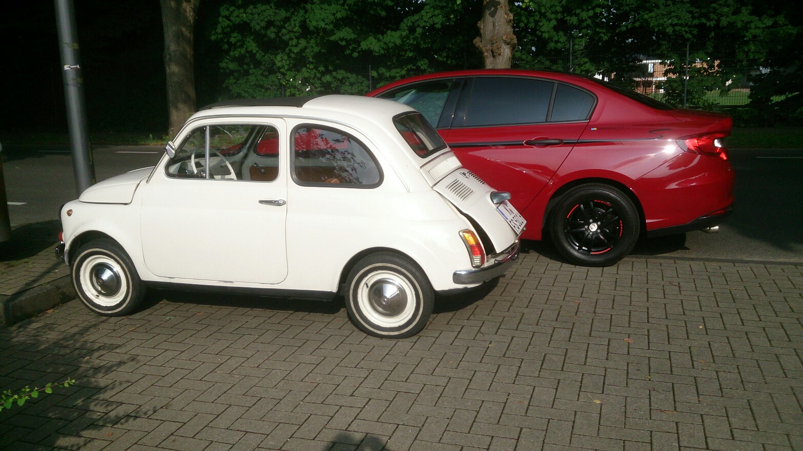 Morgendliches Fiattreffen