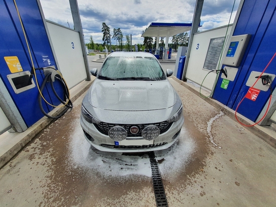 Tvätta bilen är trevligt