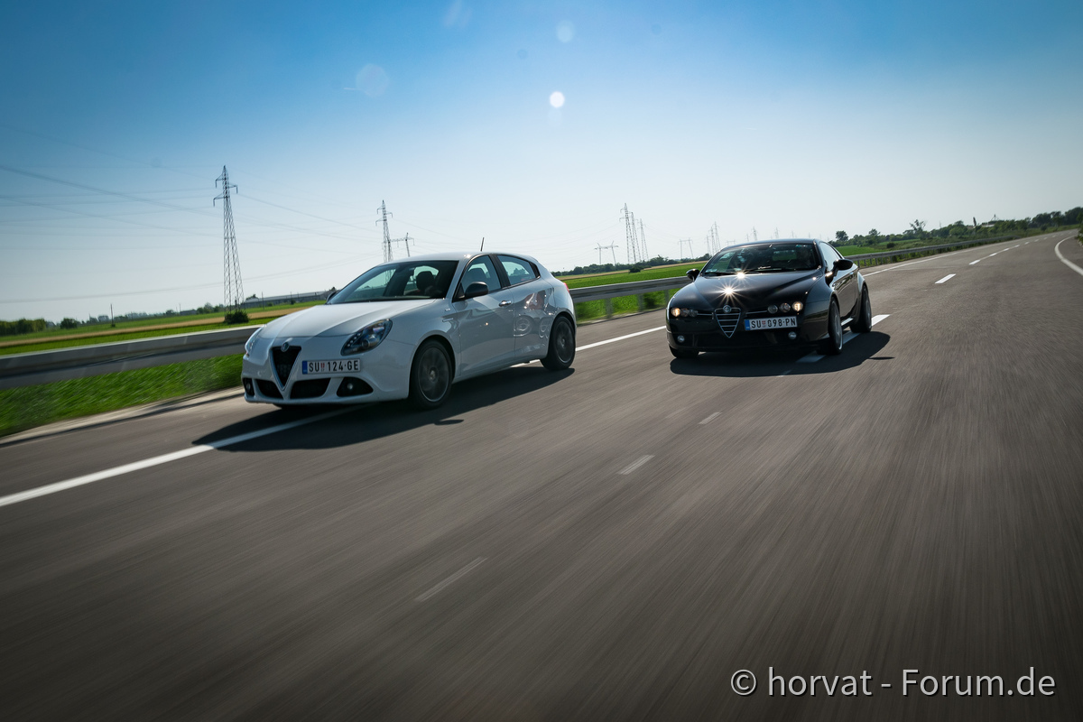 Giulietta and Brera rolling shot front