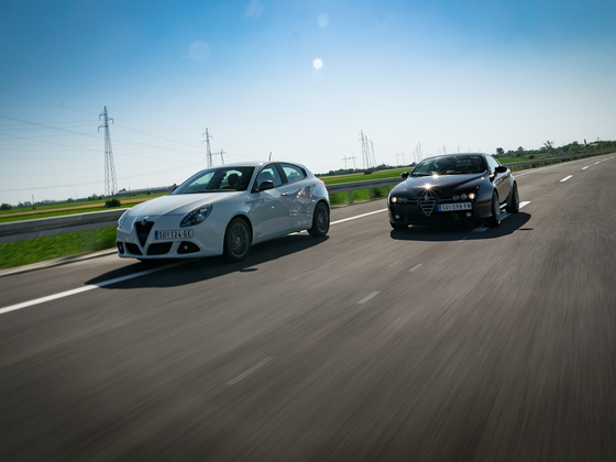 Giulietta and Brera rolling shot front