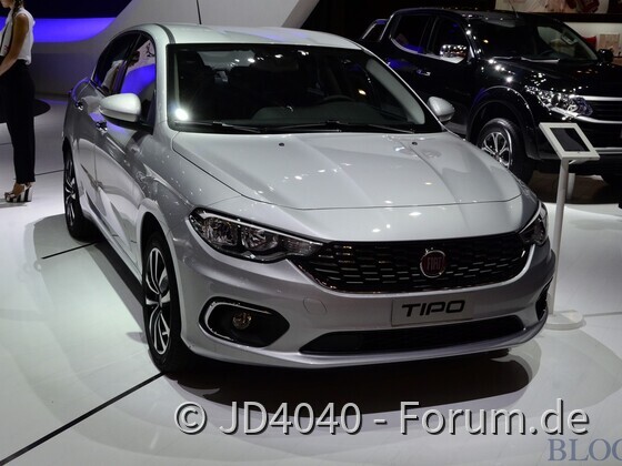 Fiat-Tipo-Paris-2016-01