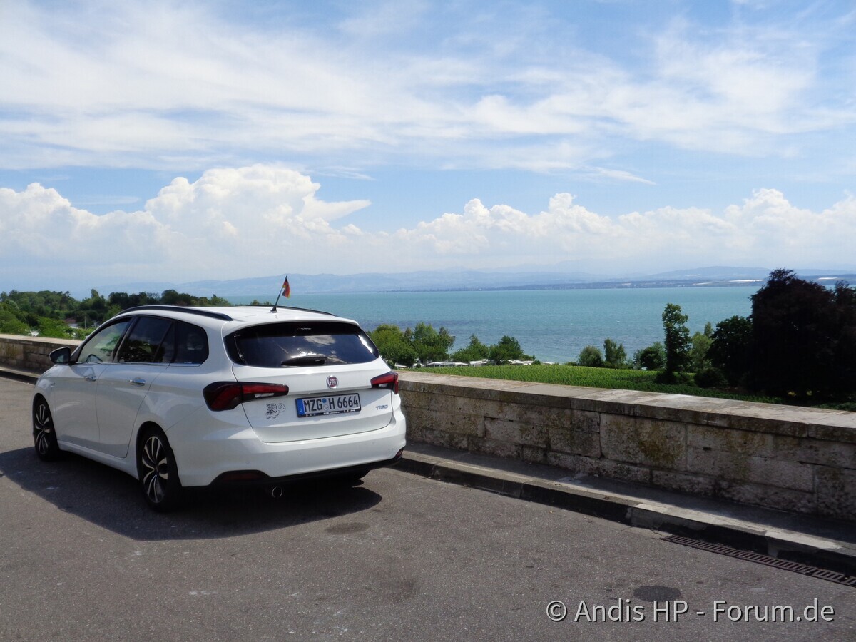 Auto´s auf dem Treffen in FN/RV