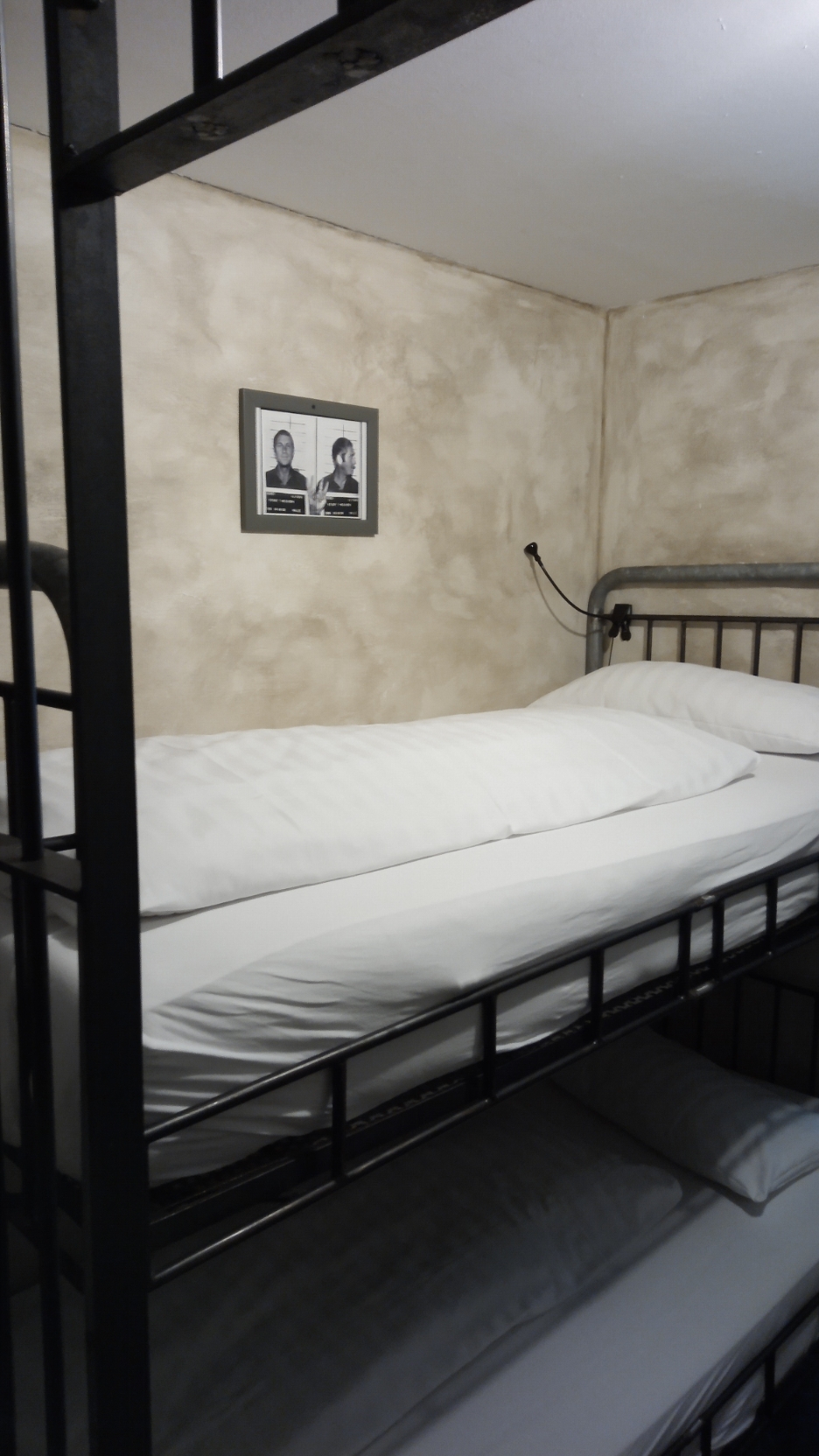 Knast - Tipo abzugeben