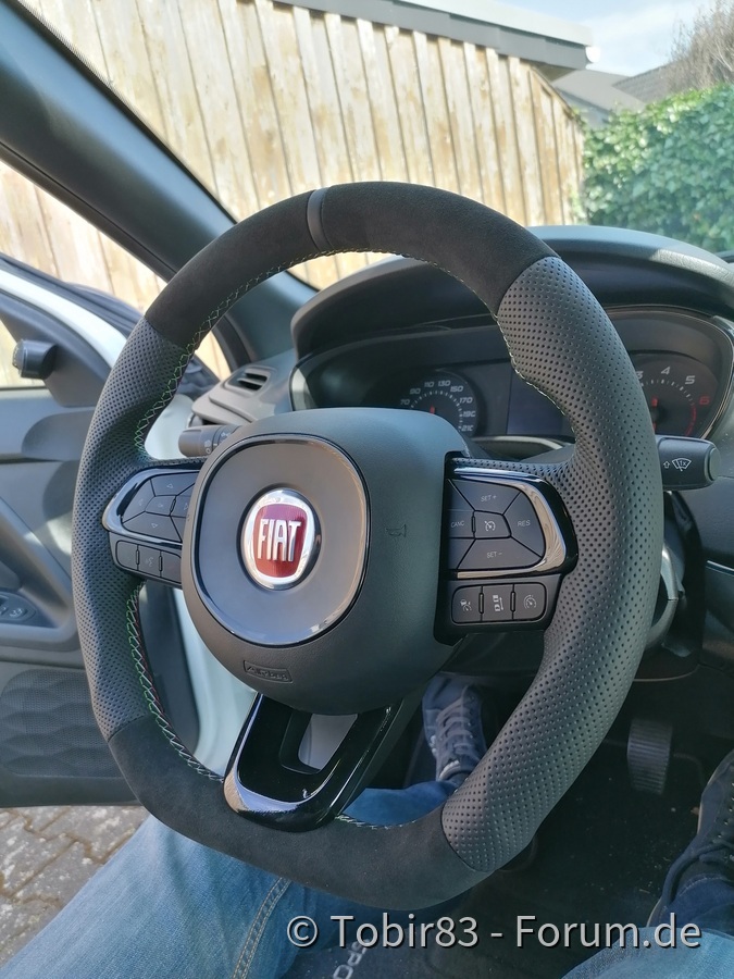 Heute gabs ein neues Lenkrad.