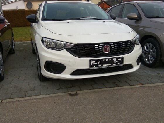 Noch beim Autohaus...aber nicht mehr lange!!!