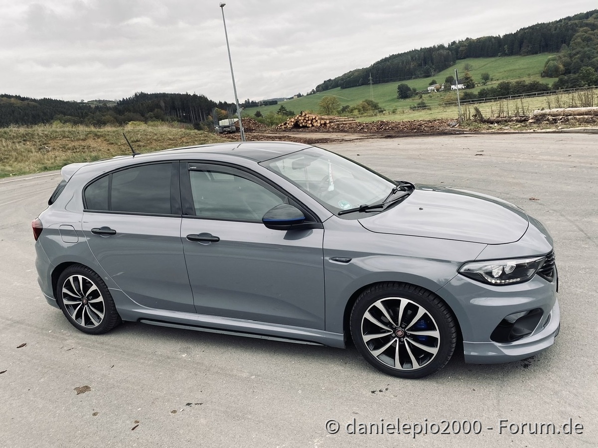 Fiat Tipo Sport Frisch gewaschen.