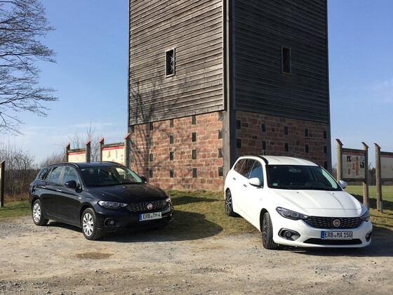 Italiener treffen sich beim Römerturm