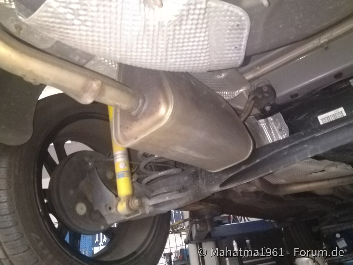 Blick unter das Blech